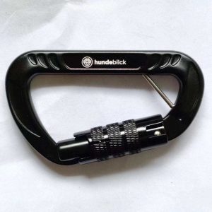 Carabiner locking style