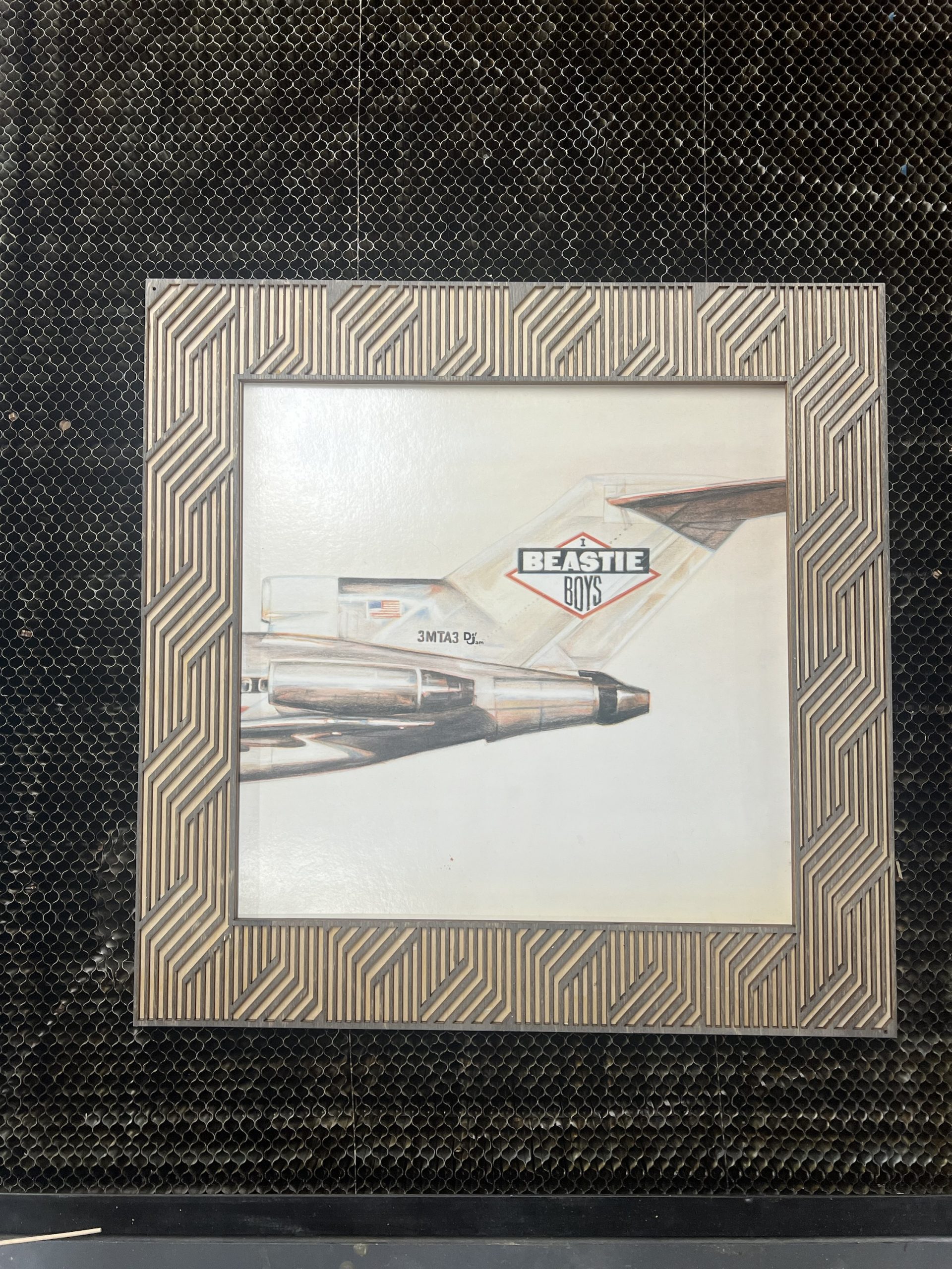 Vinyl record wall frame - Image 12